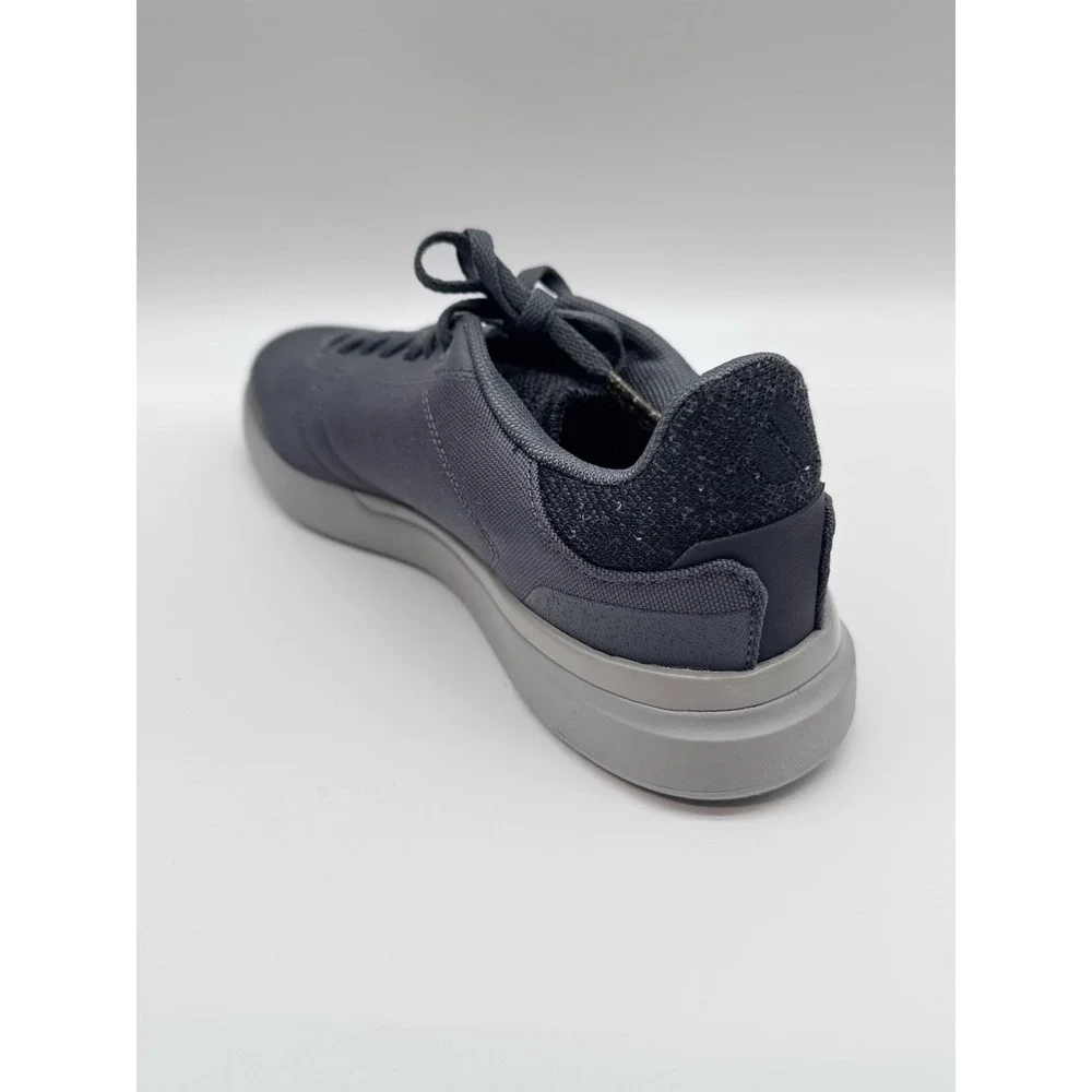 adidas sleuth dlx